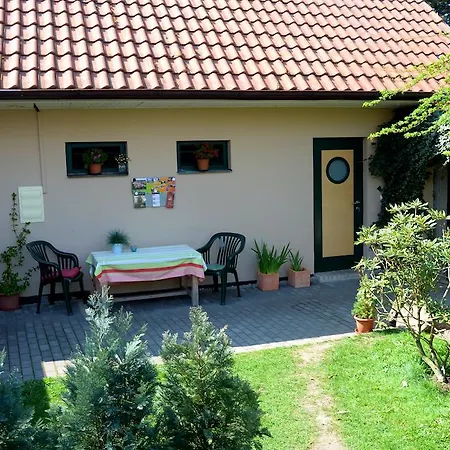 Penzion04 بيت ضيافة 3*